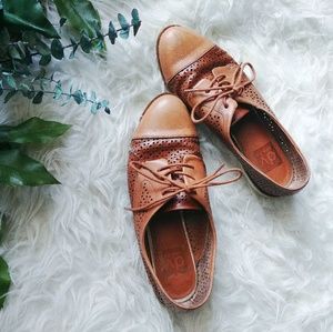 Dolce Vita Leather Oxfords